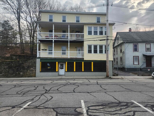 Photo - 33 Crystal St Unit 3