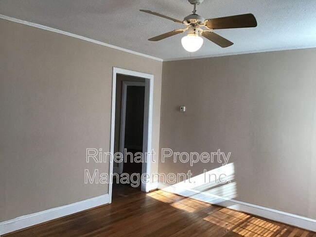 Photo - 1329 Eisenhower Rd