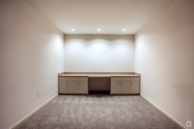 Photo - Erwin Terrace Apartments