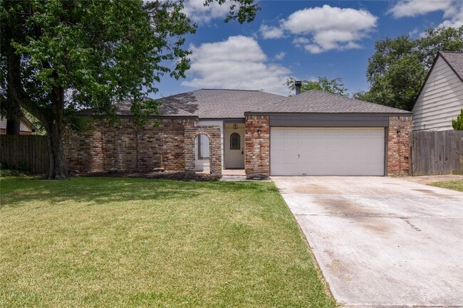 Photo - 2023 Lexington Woods Dr