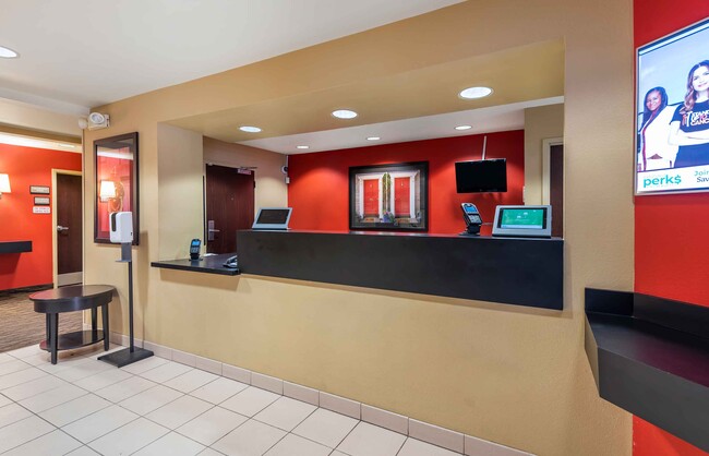 Furnished Studio-Colorado Springs - West