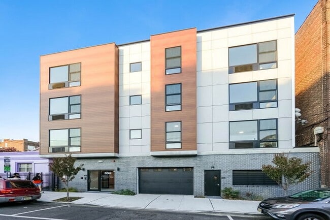 Photo - 304 61st St Unit # 2C