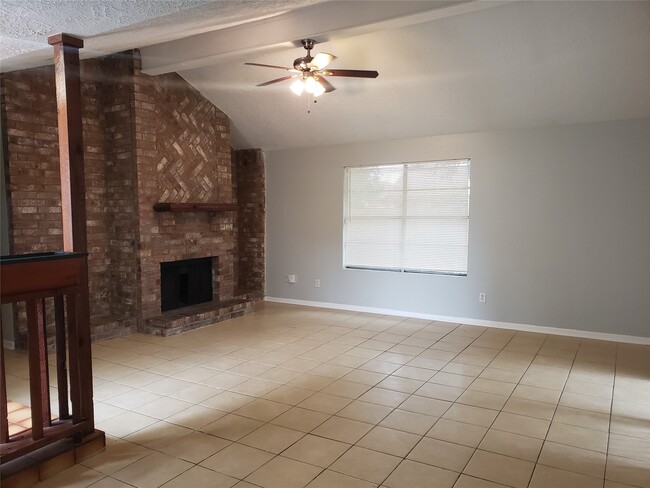 Photo - 16315 Quail Pl Dr