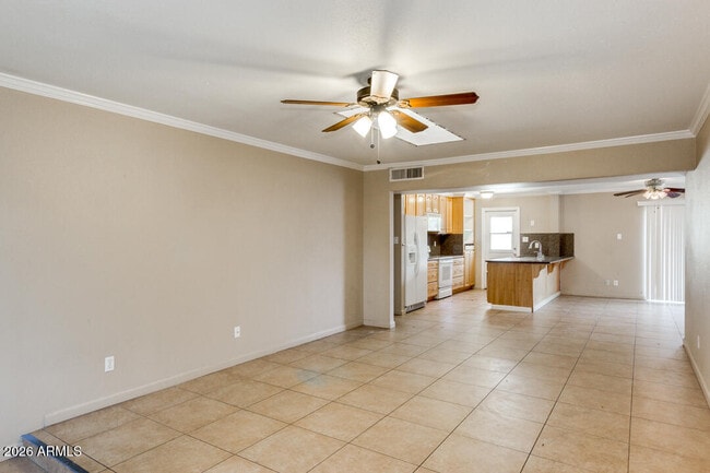 Photo - 211 E Geneva Dr