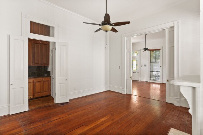 Photo - Gorgeous Garden Home w/ Driveway, Back Pat...