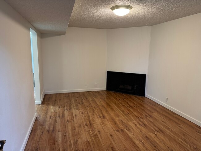 Photo - Magnussen Apartments Unit 8