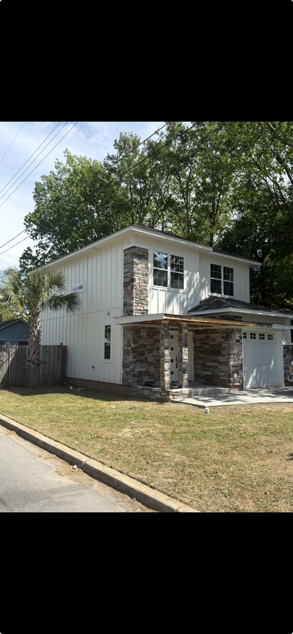 Photo - 201 Brand St