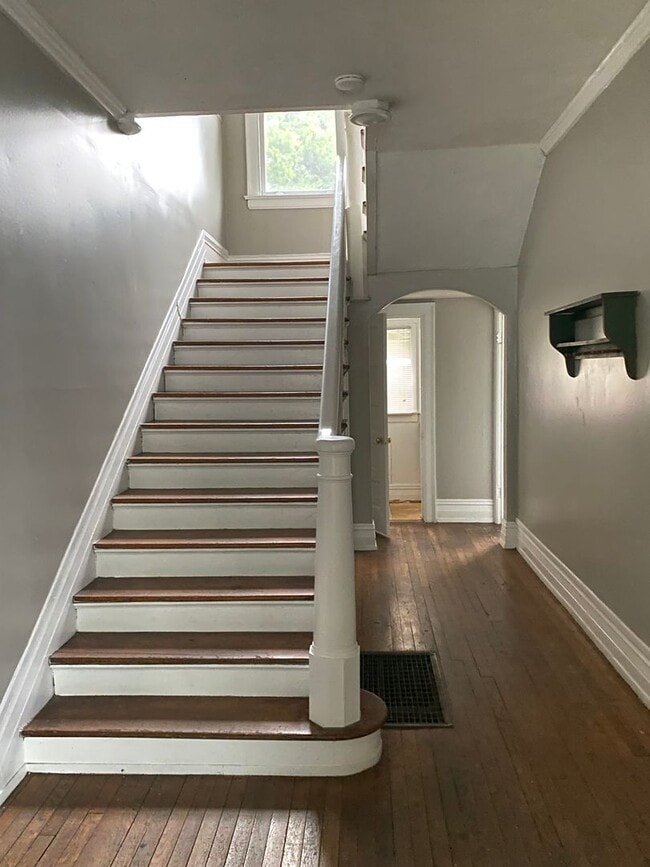 Photo - 4 bedroom 2.5 bath house with bonus room