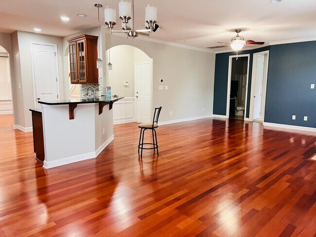 Photo - 119 Sand Spur Dr