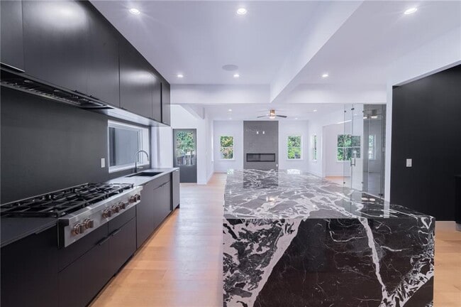 Photo - 4051 Annecy Dr SW