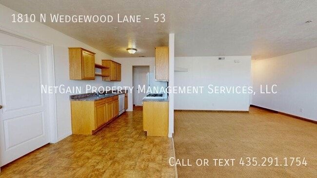 Photo - 1810 N Wedgewood Ln Unit 53