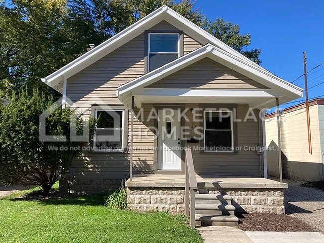 Building Photo - 408 S Clemens Ave