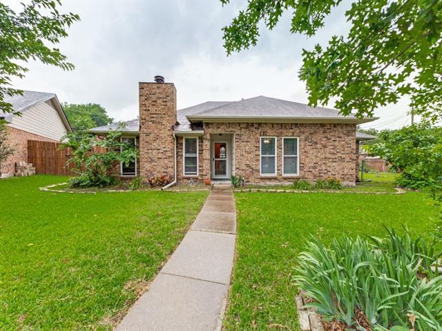 Building Photo - 829 Broadmoor Dr