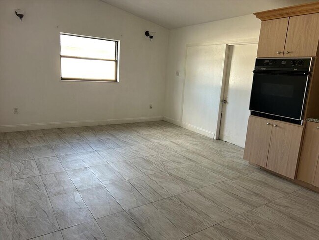 Photo - 3635 Lalani Blvd