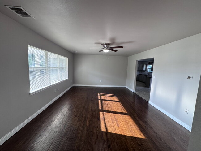 Photo - WONDERFULLY UPDATED 3 BEDROOM, 2 BATH, 2-CAR GARAGE RENTAL HOME IN CENTRAL GRAND PRAIRIE WITH SPA...