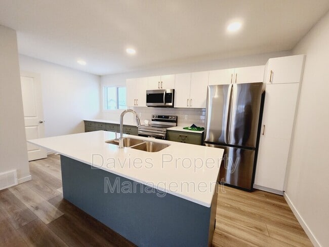 Photo - 1182 Aster Blvd