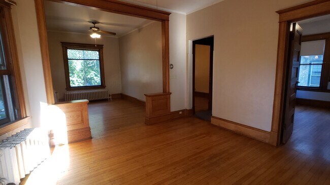 Photo - 1016 17th Ave SE Unit upper