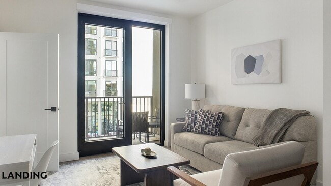 Building Photo - 1007 S Mint St Unit 833