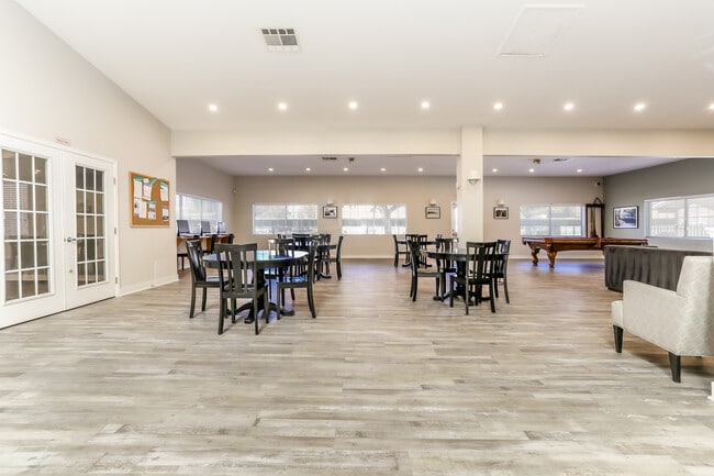 Somerset Commons Apartments