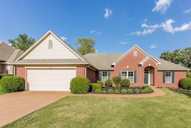 Building Photo - 4064 Sidlehill Dr