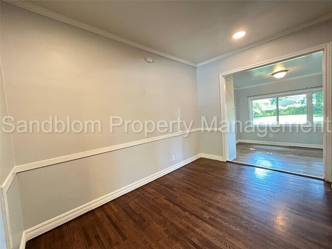Photo - 1324 S Erie Ave