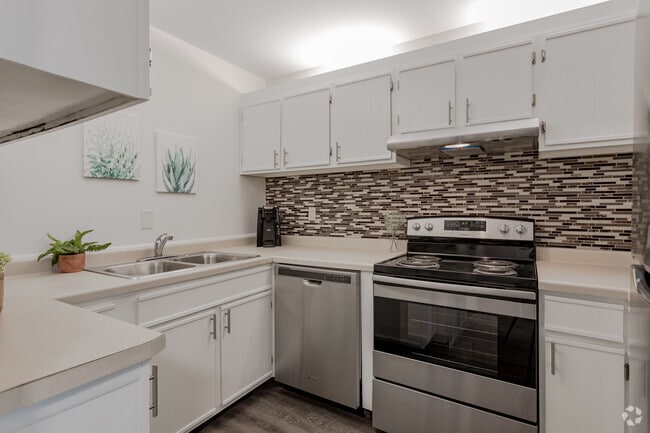 1BR, 1BA