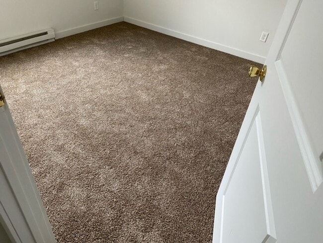 Photo - 3 Bedroom, Single-story Townhomes for rent in Des Moines IA Unidad 2710 E. Douglas