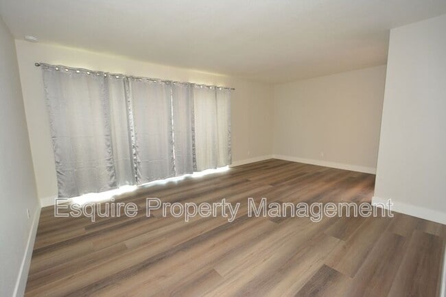 Photo - 4511 S A St