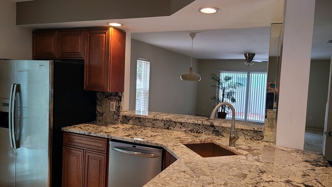 Photo - 3221 NE 15th St