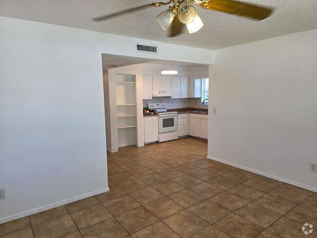 Building Photo - 3004 Oaklawn Ave Unit A Rental