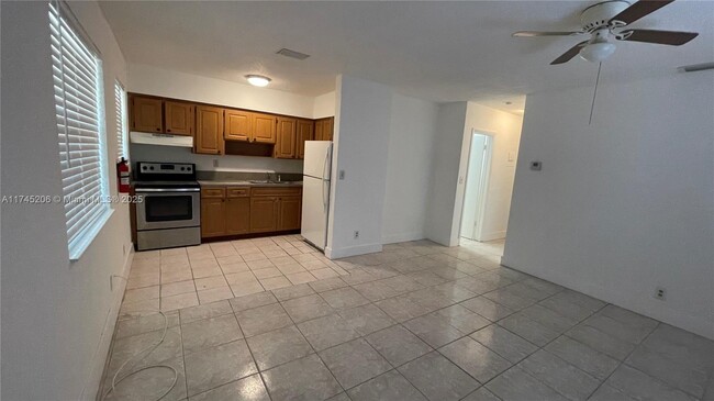 Photo - 5200 NW 16th St Apartment Unit 5210