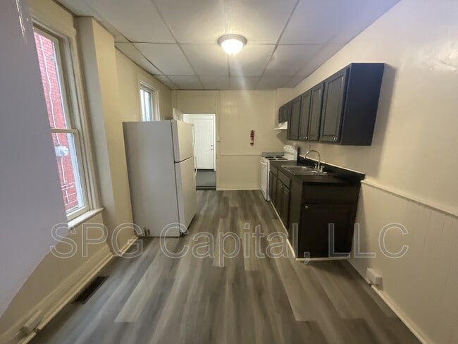 Photo - 644 Salem Ave