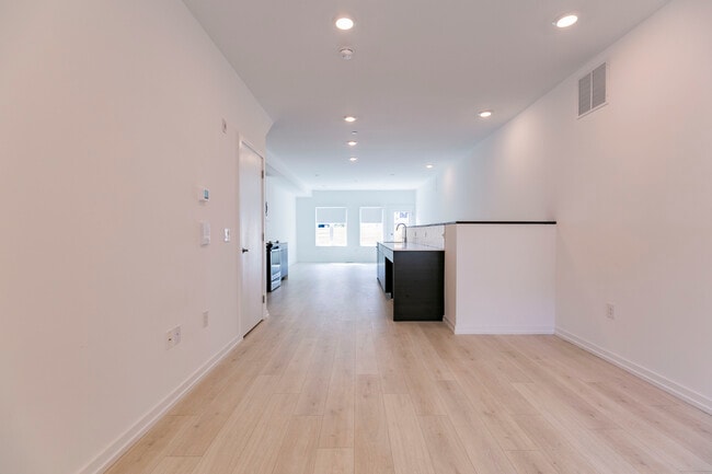 Photo - 1232 Lecount St Unidad A