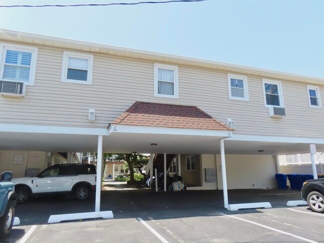 Photo - 6 N Newport Ave Unit B5