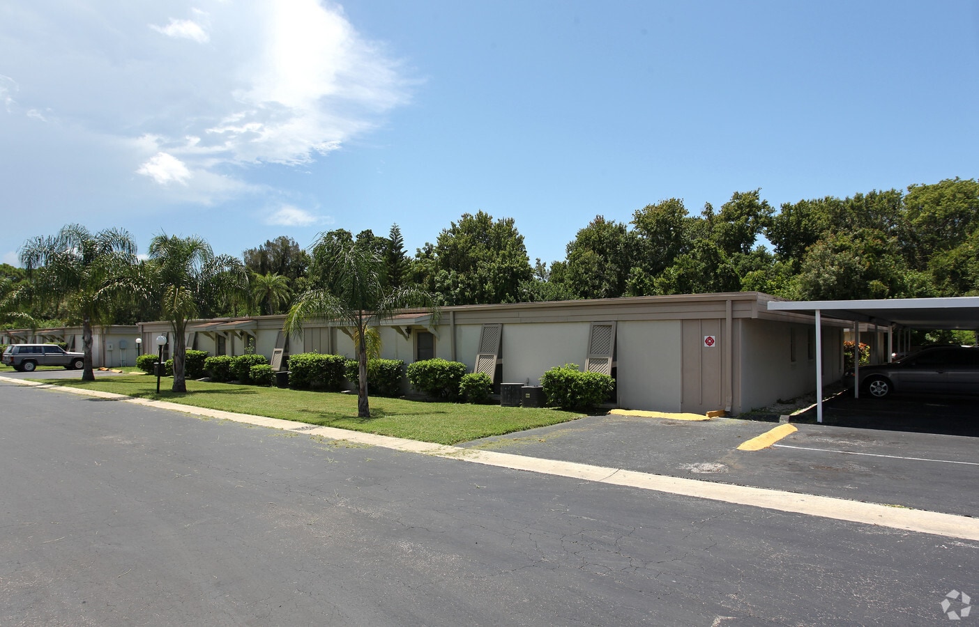 Southron Apartments - Southron Apartments