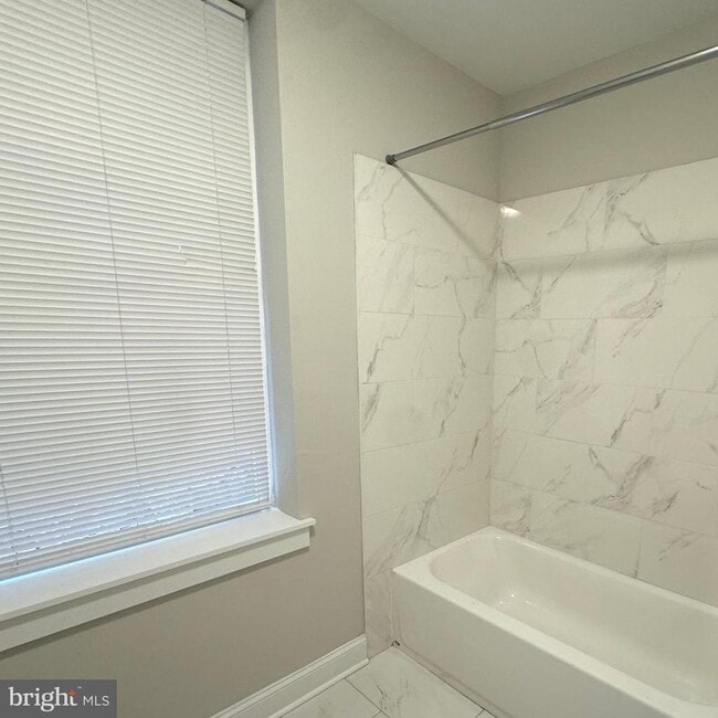 Photo - 3857 N Broad St Unit 2