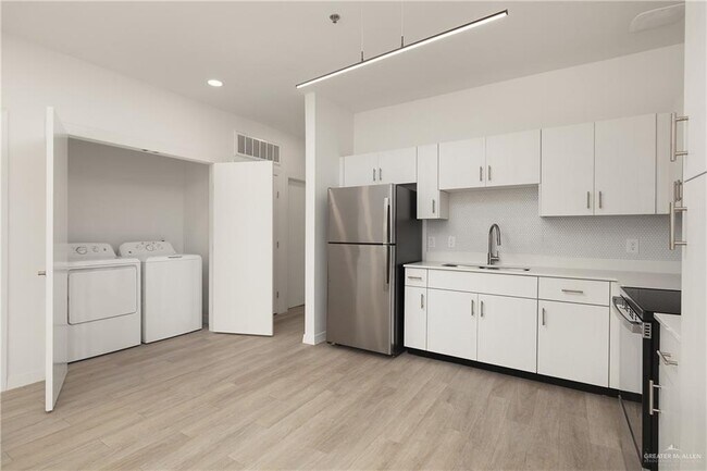 Photo - 18 N Ware Rd