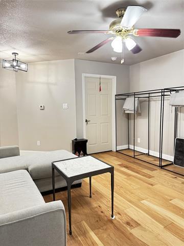 Photo - 9833 Walnut St Unit 106