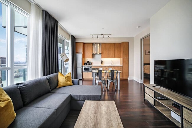 Photo - 320 Front St W Unit ID1050772P