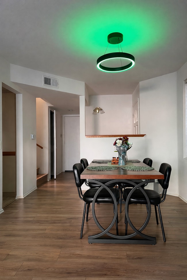 Dinning Area - 18435 Keswick St