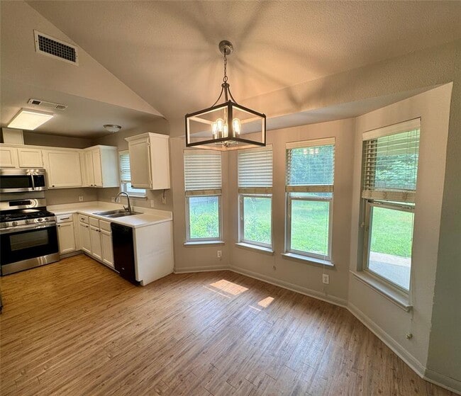 Photo - 1806 Dublin Dr