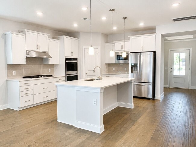 Photo - 1708 Boardwalk Pl