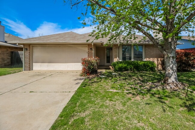Photo - 7529 NW 115th St House