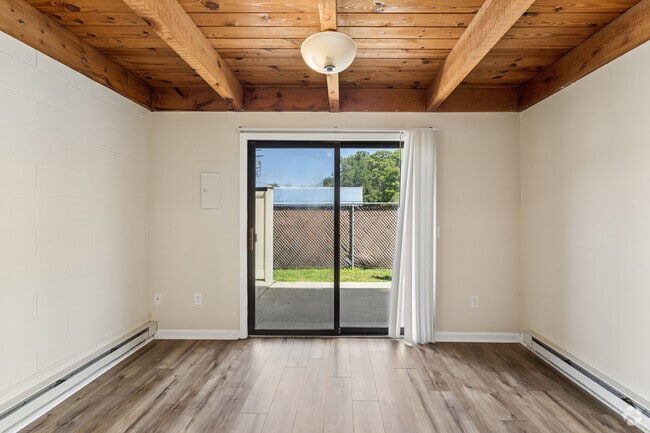 Aspen 2BR, 1BA - 850SF - Dining Room