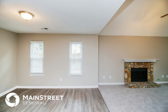 Photo - 1020 Paddocks Way