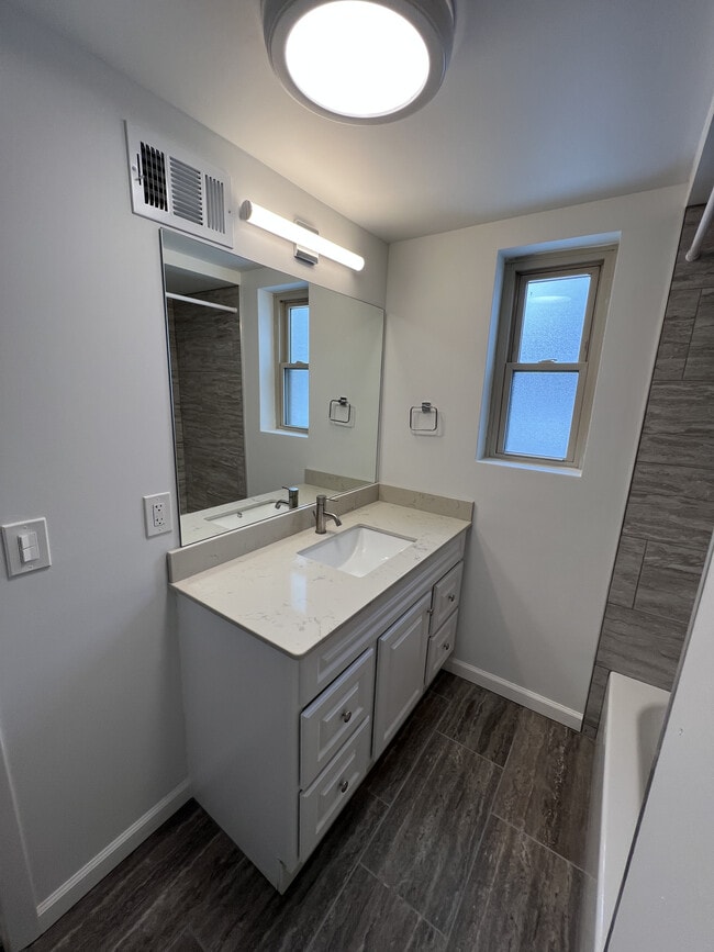 Photo - 15277 Triskett Rd