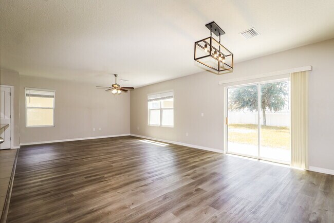 10988 Carlton Fields Dr