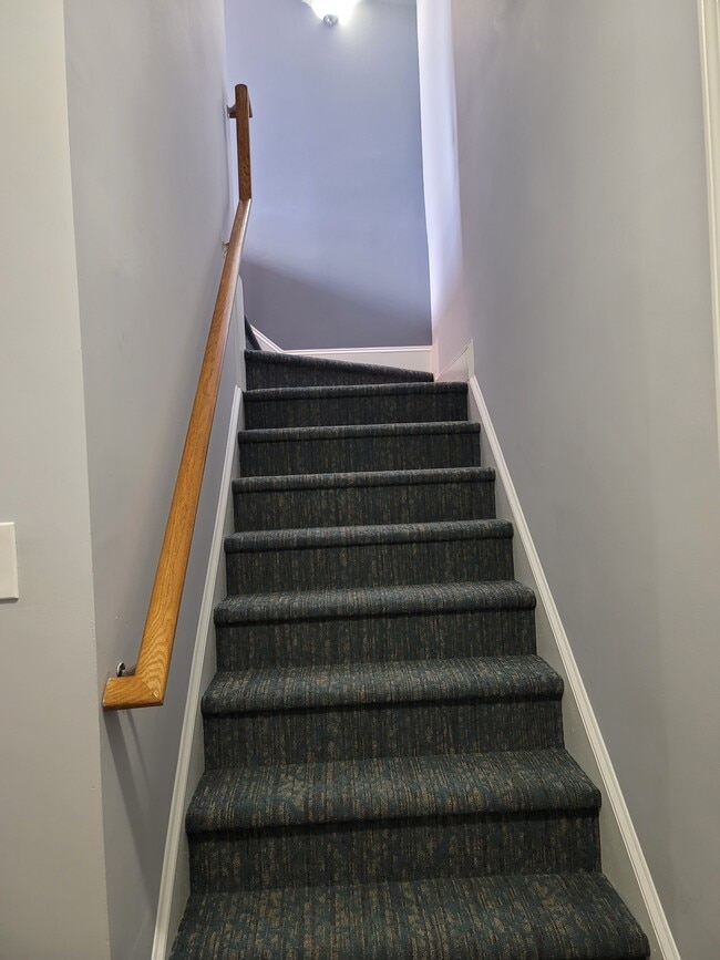 Photo - 650 Ganyard Farm Way