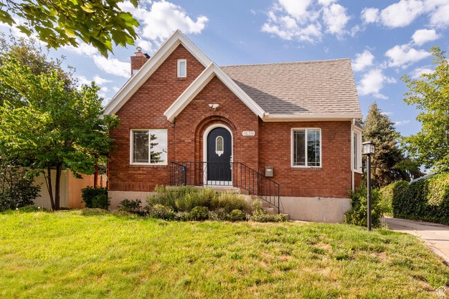 Building Photo - 1639 E 900 S