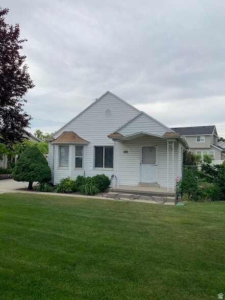 Building Photo - 680 W 4800 S